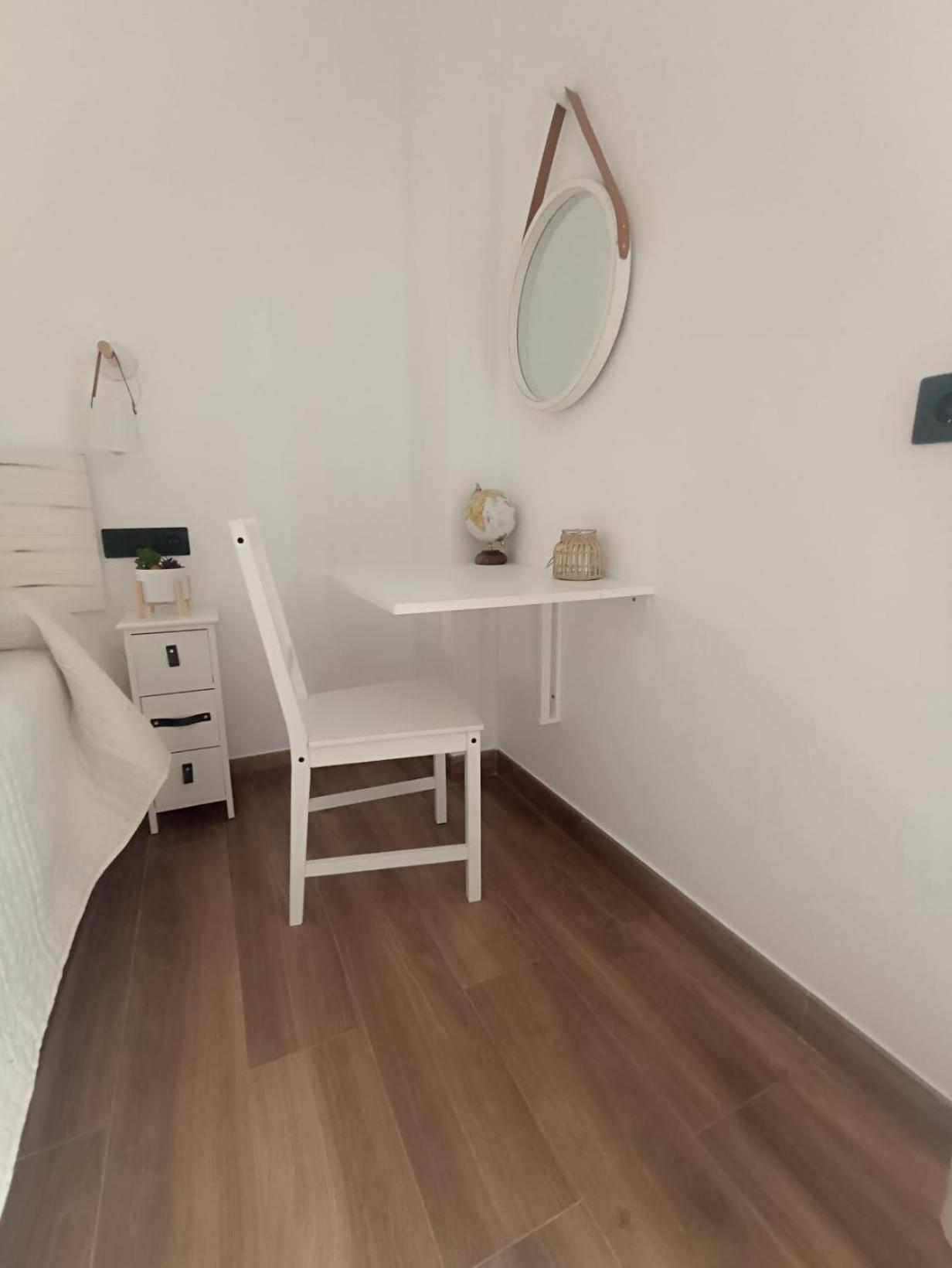 Apartamento Nuevo Centrico Con Aparcamiento Privado Incluido Alcalá de Guadaira Exteriör bild