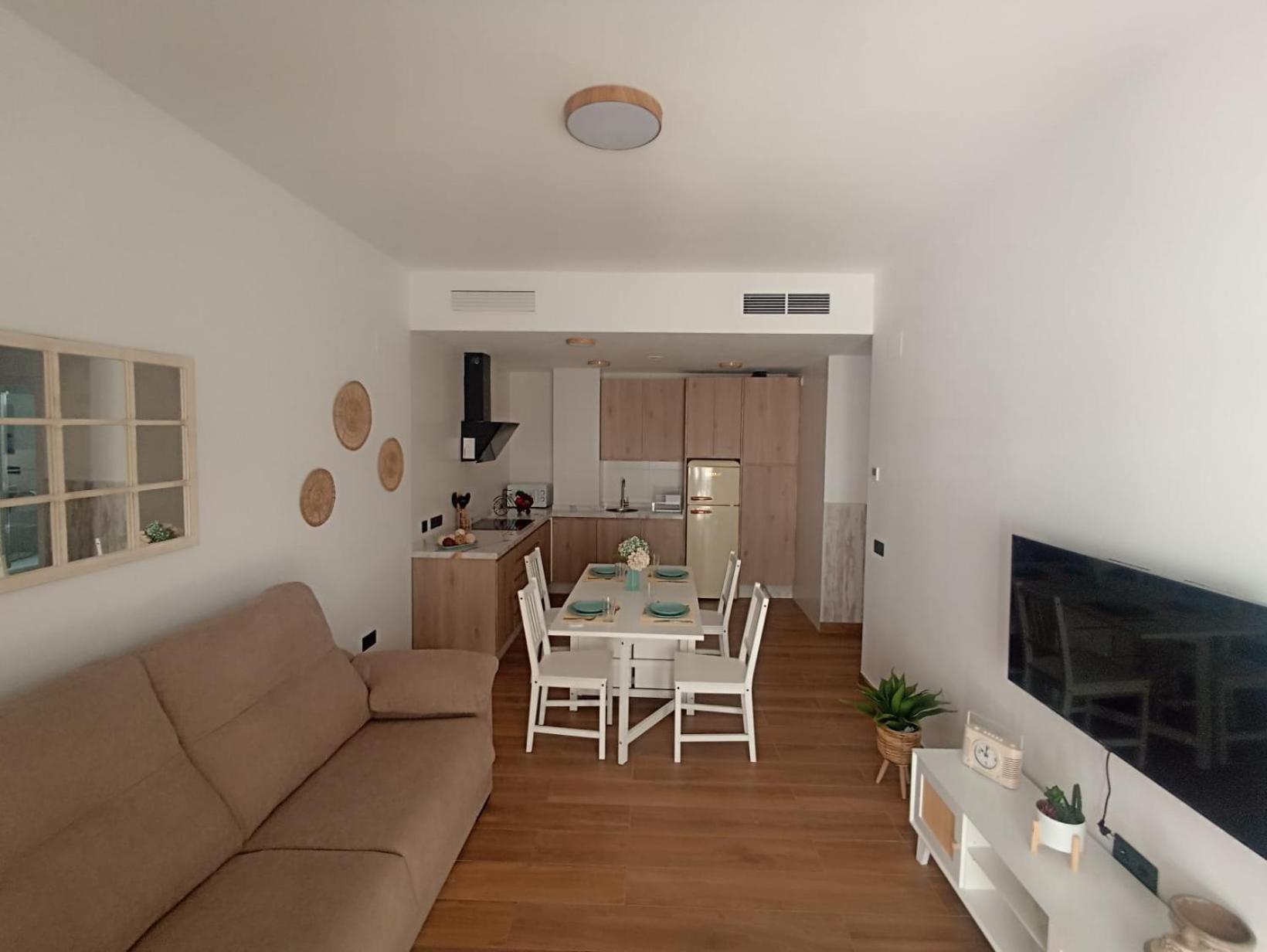 Apartamento Nuevo Centrico Con Aparcamiento Privado Incluido Alcalá de Guadaira Exteriör bild