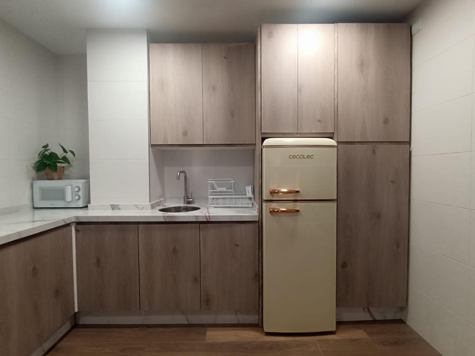 Apartamento Nuevo Centrico Con Aparcamiento Privado Incluido Alcalá de Guadaira Exteriör bild
